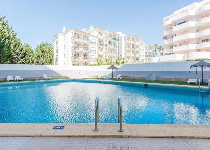 Appartamento Em - Com Piscina