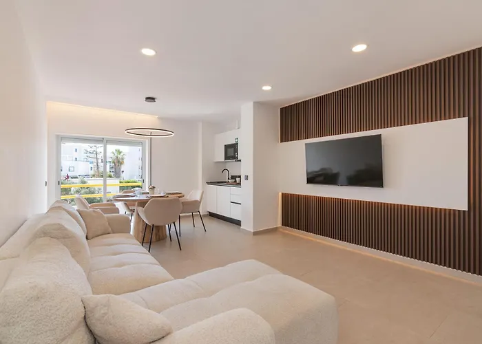 Em - Com Piscina Appartamento