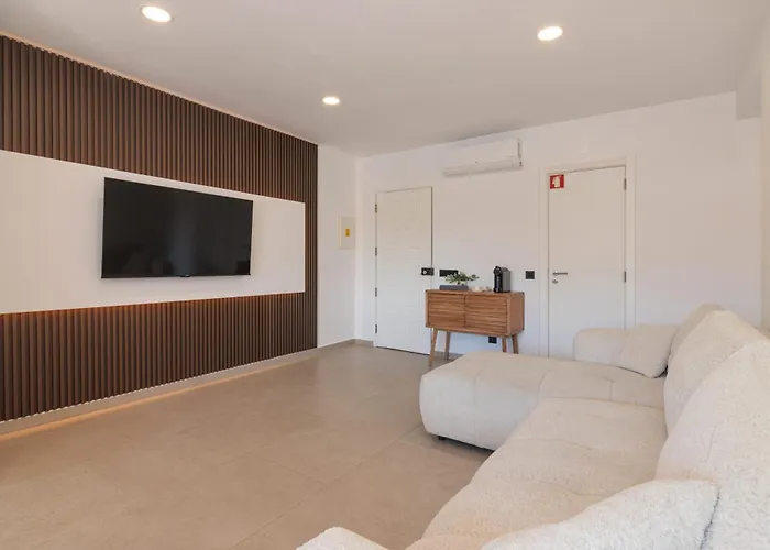 Appartamento Em - Com Piscina *