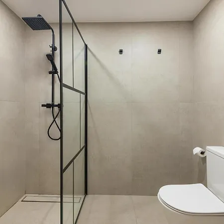 Em - Com Piscina * البوفيرا