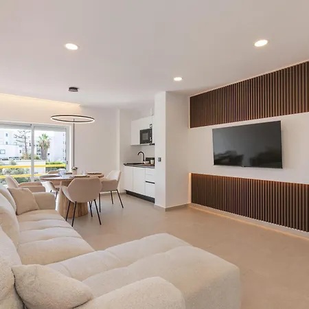 Em - Com Piscina شقة